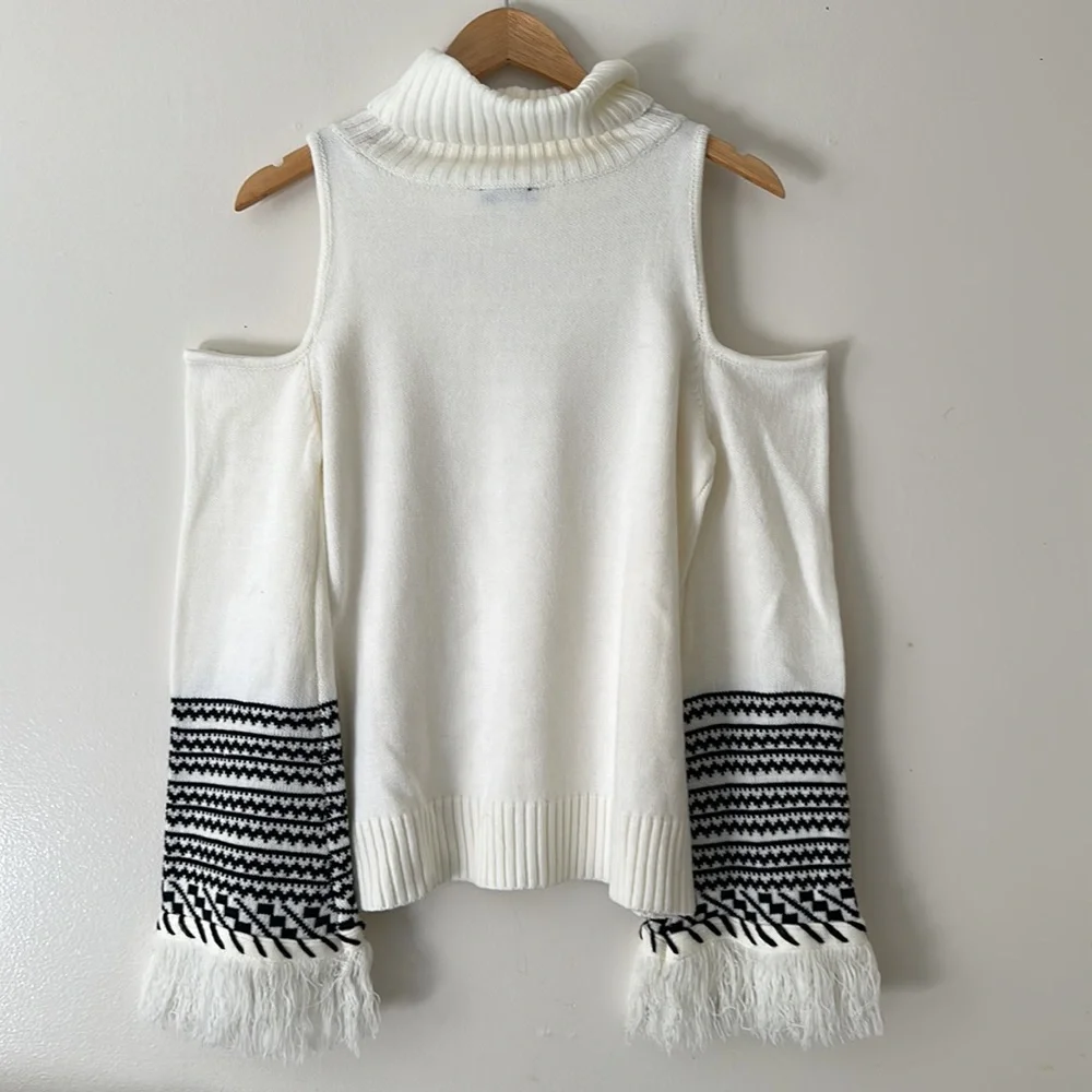 Venus Cream Sweater Top
